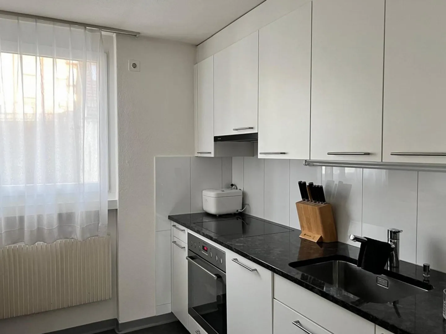 Spacious Nest in the City - Centrally Located and Quiet - Photo 4 of 10