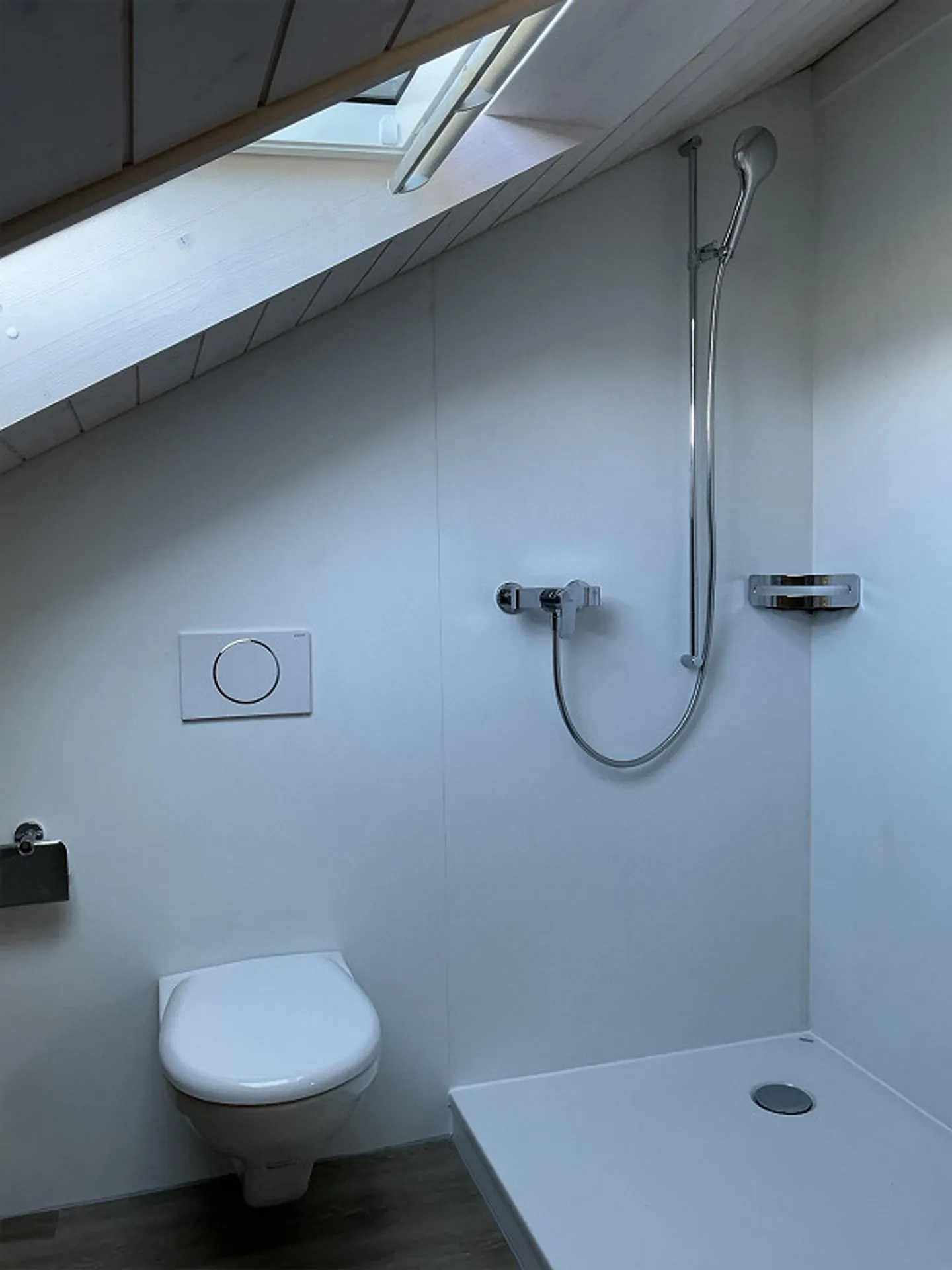 Casa unifamiliare angolare in affitto in una posizione tranquilla - Foto 11 di 15