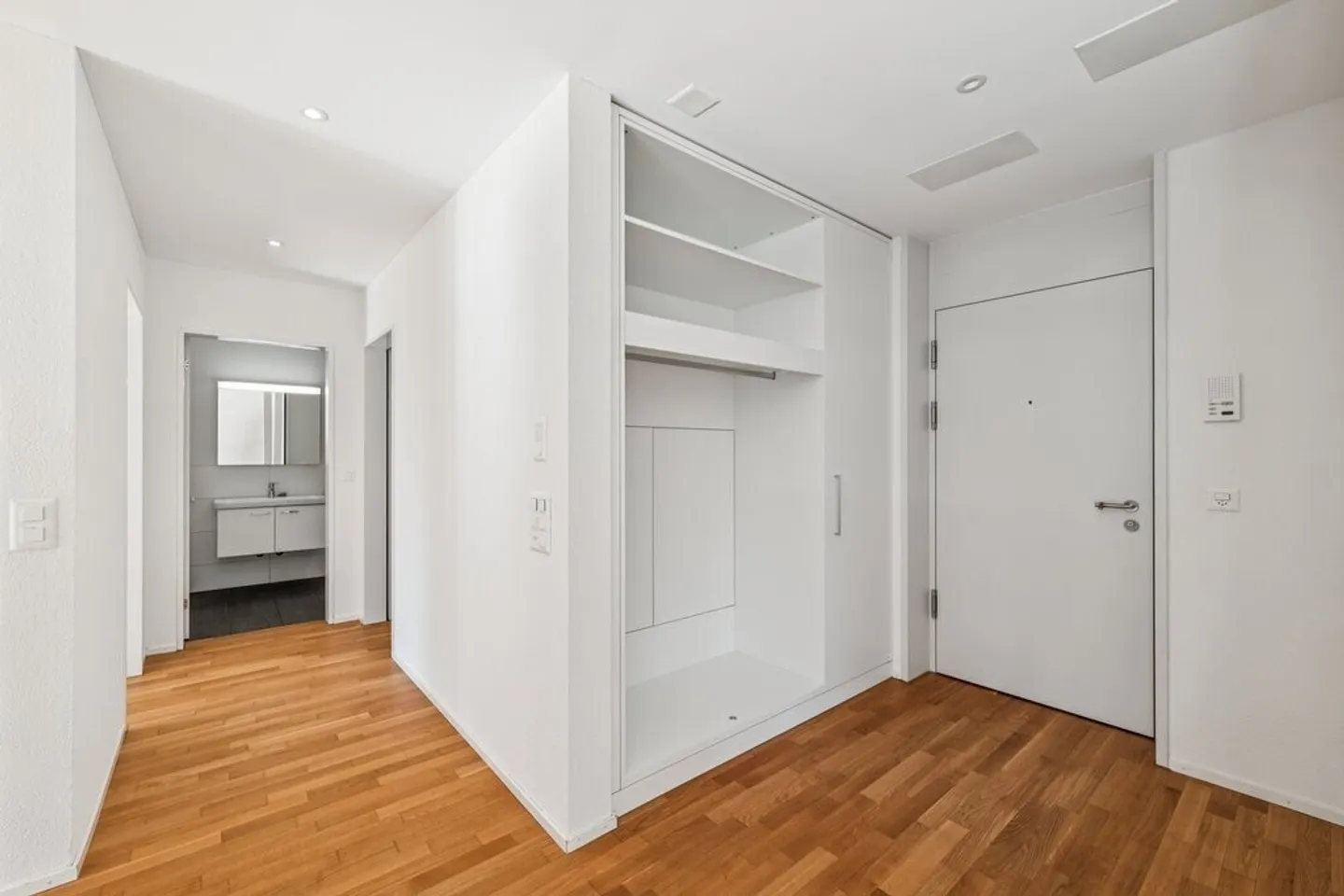 Vie moderne avec loggia - Photo 4 sur 11