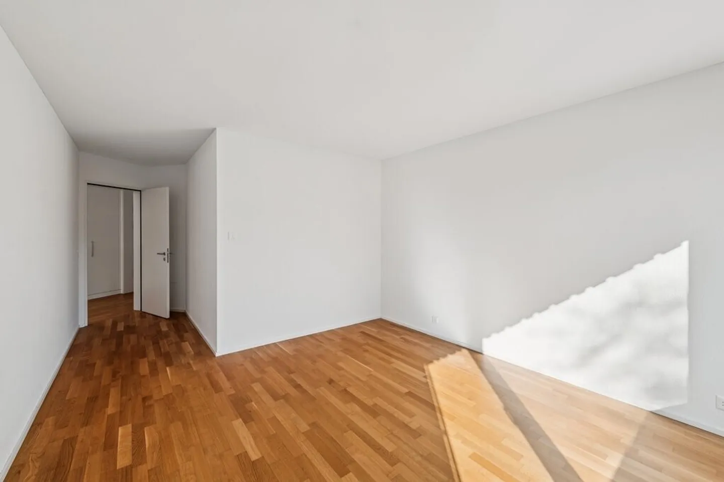 Vie moderne avec loggia - Photo 7 sur 11