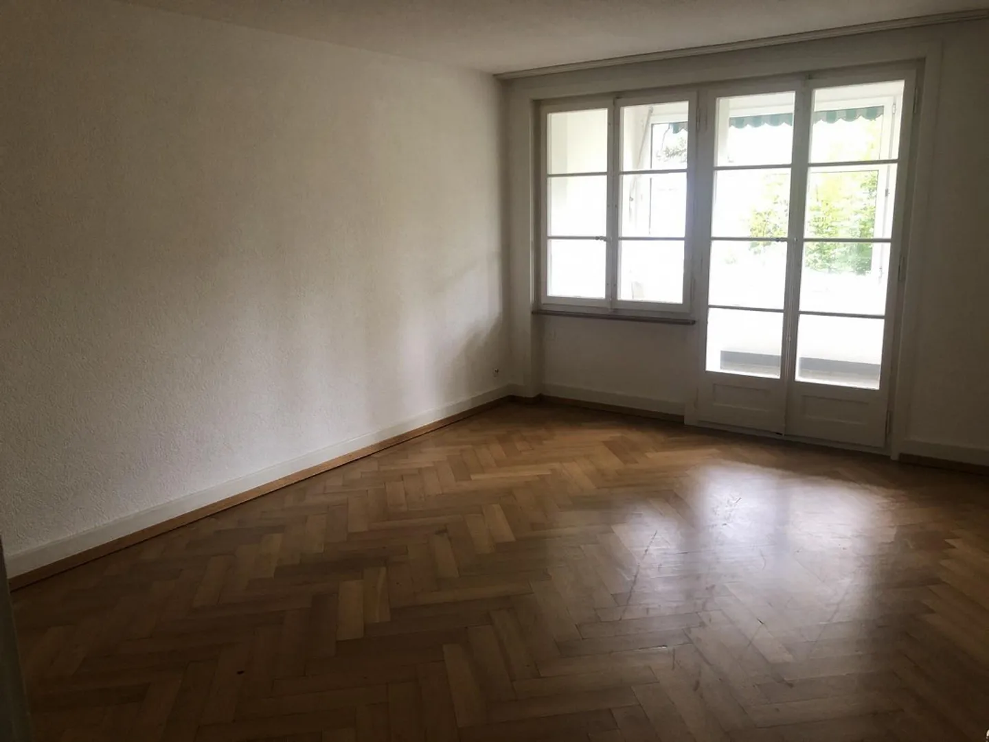 Central apartment perfect for singles! - Photo 2 of 6