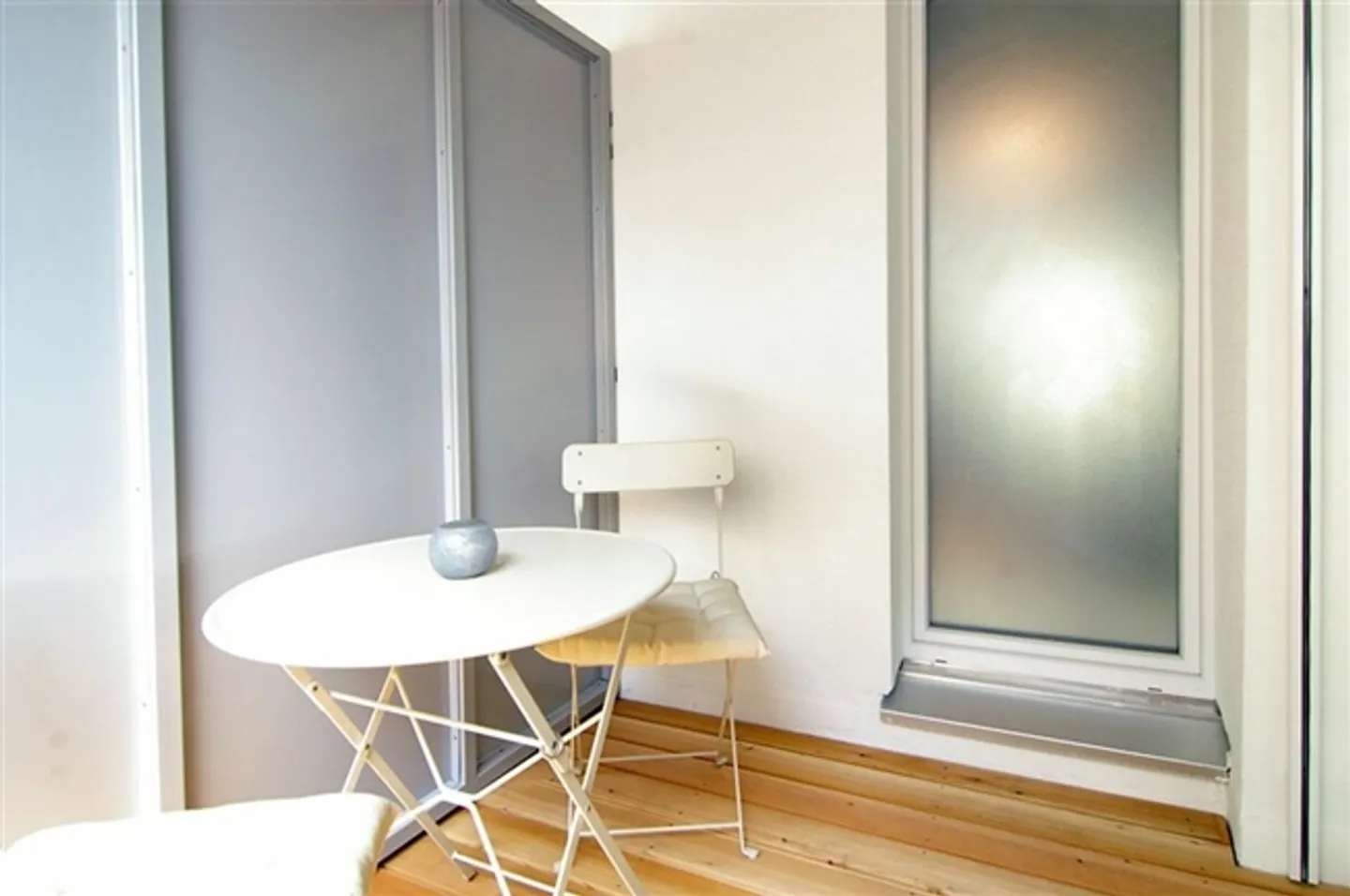 APPARTEMENT D'AFFAIRES - Entièrement meublé - Photo 9 sur 10