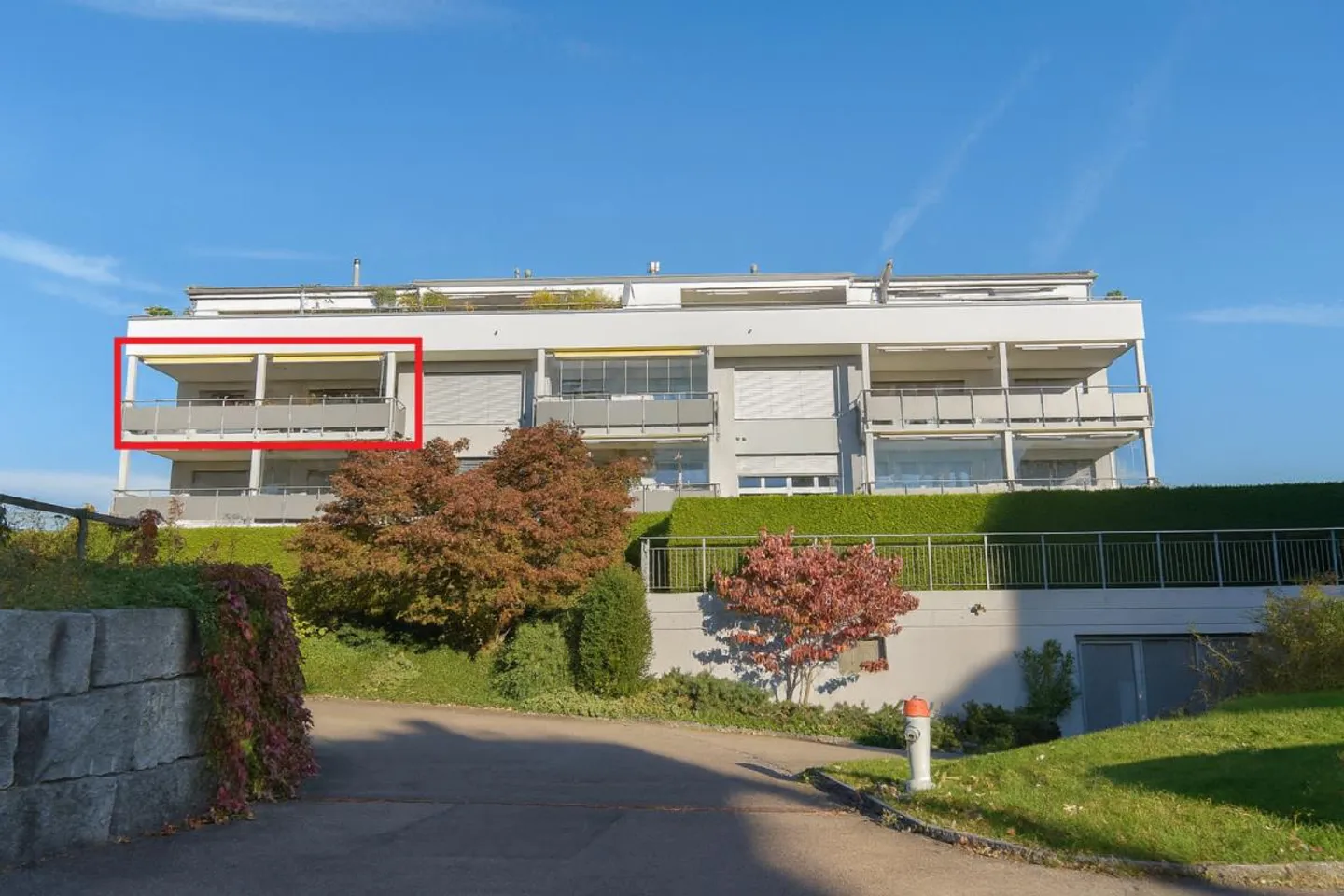 Appartamento moderno di 4,5 stanze con grande balcone - Foto 1 di 16