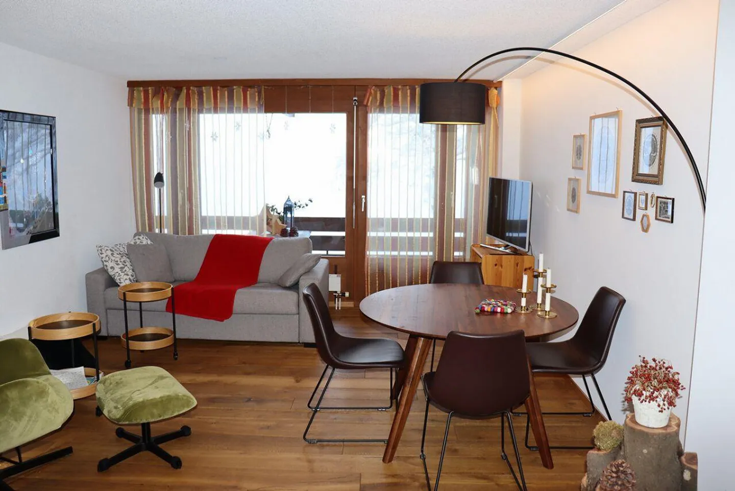 Luxurious 2.5-room apartment at Wiriehorn - Photo 2 of 17