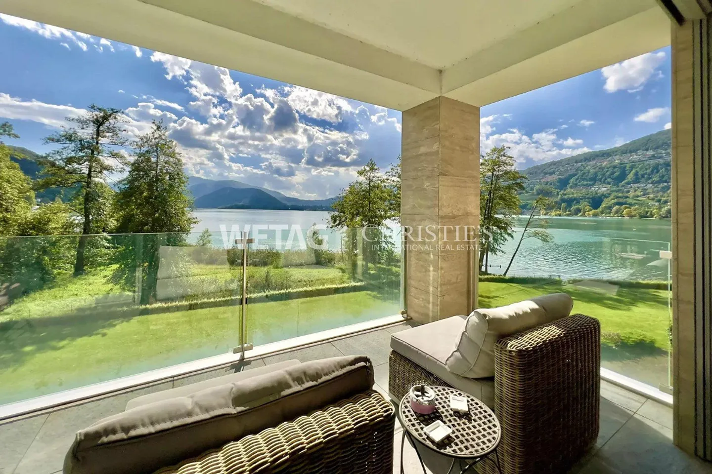 Modern apartment in Lugano-Muzzano just a stone's throw from Lake Lugano ... - Photo 1 of 12