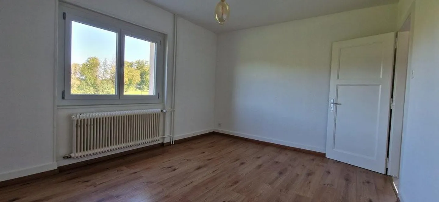 3,5-Zimmer-Wohnung im 2. Stock zu vermieten in Marly! - Foto 3 von 6