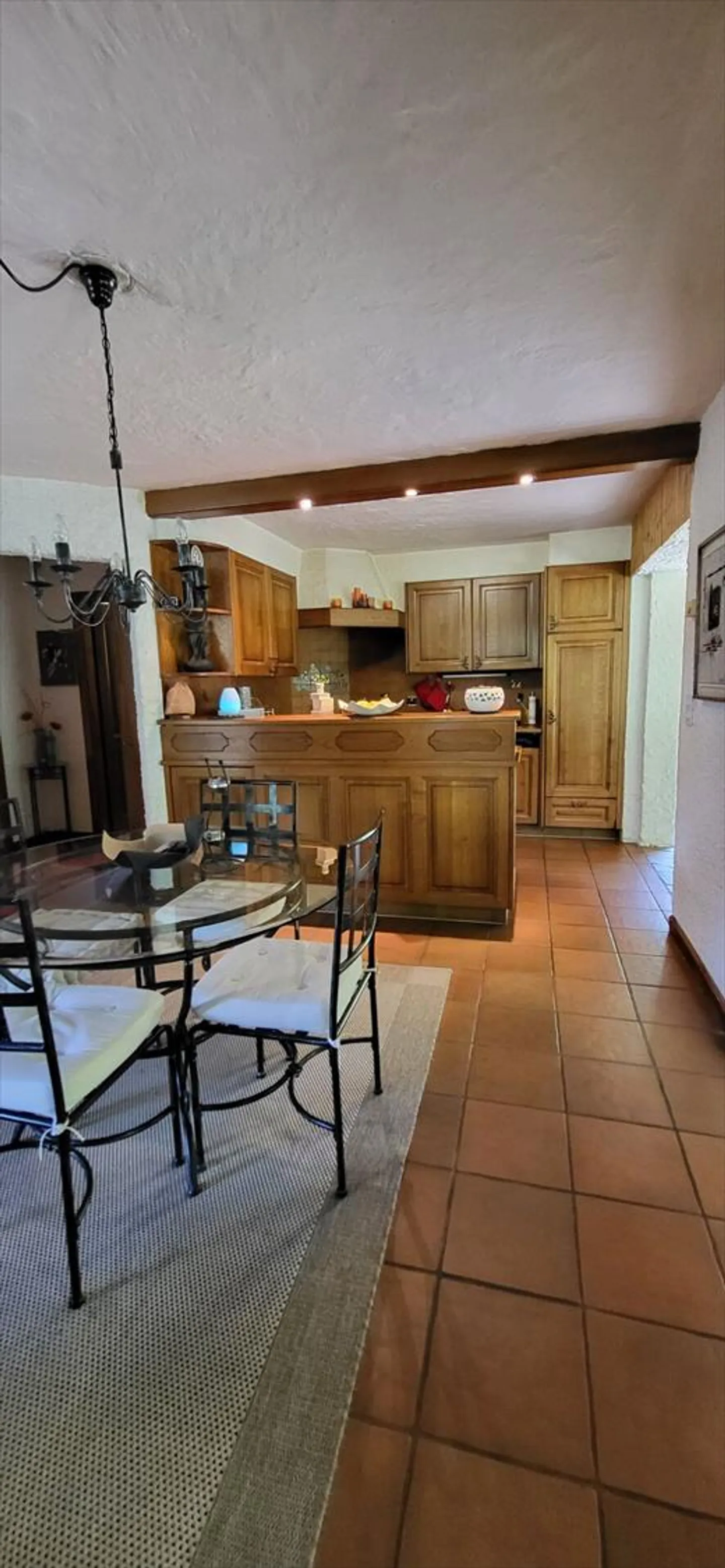 Propriété pleine de caractère composée de 3 appartements - Photo 4 sur 13