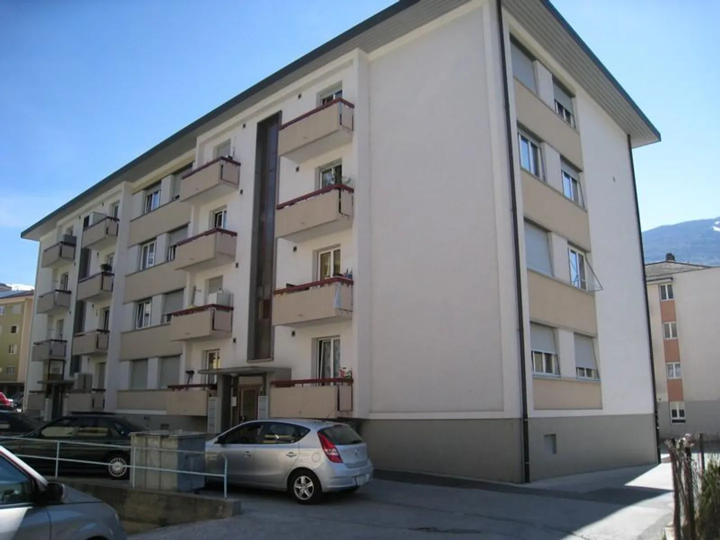3.5 Room Apartment - Photo 1 of 8