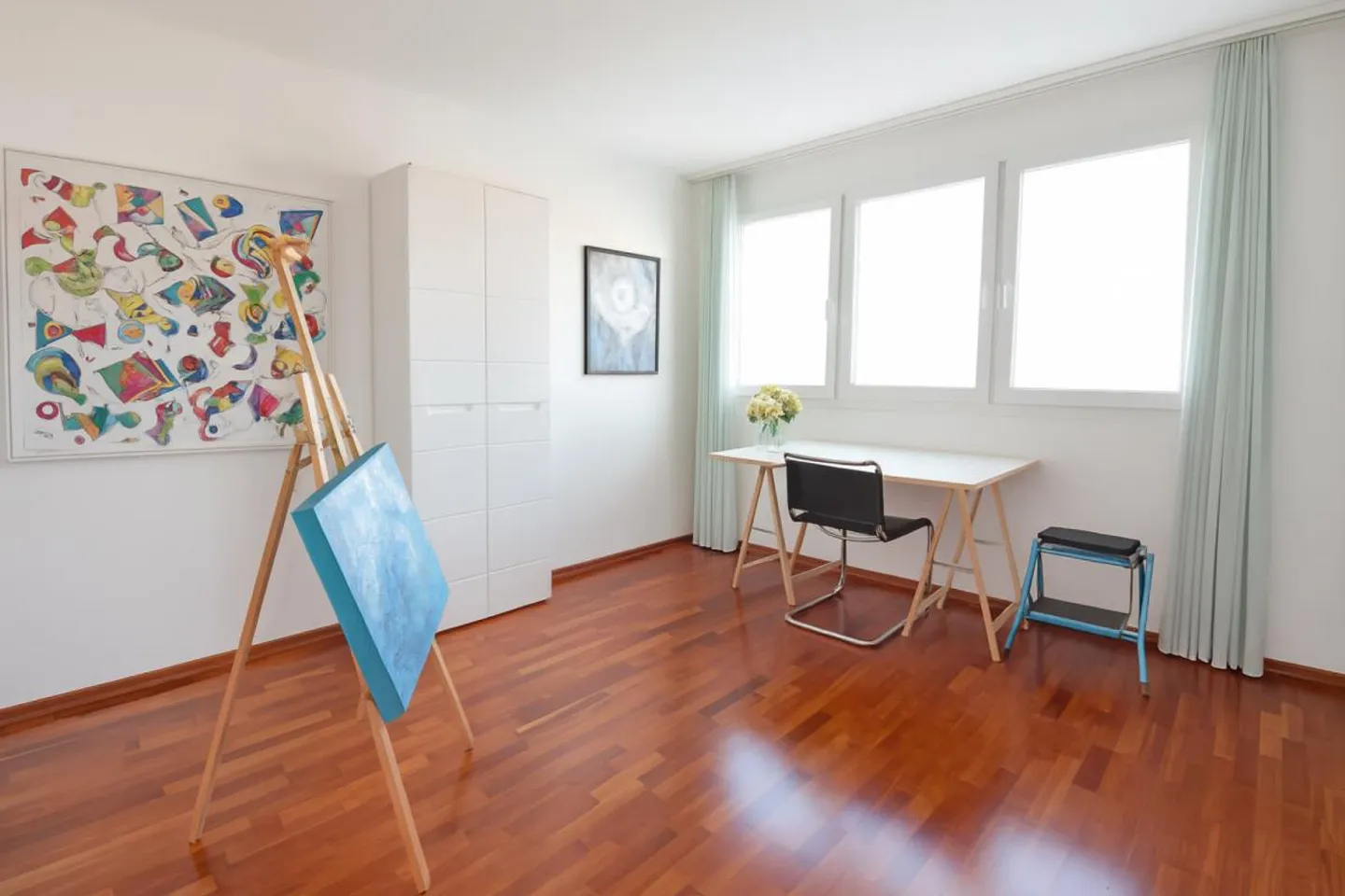 Appartamento moderno di 4,5 stanze con grande balcone - Foto 7 di 16