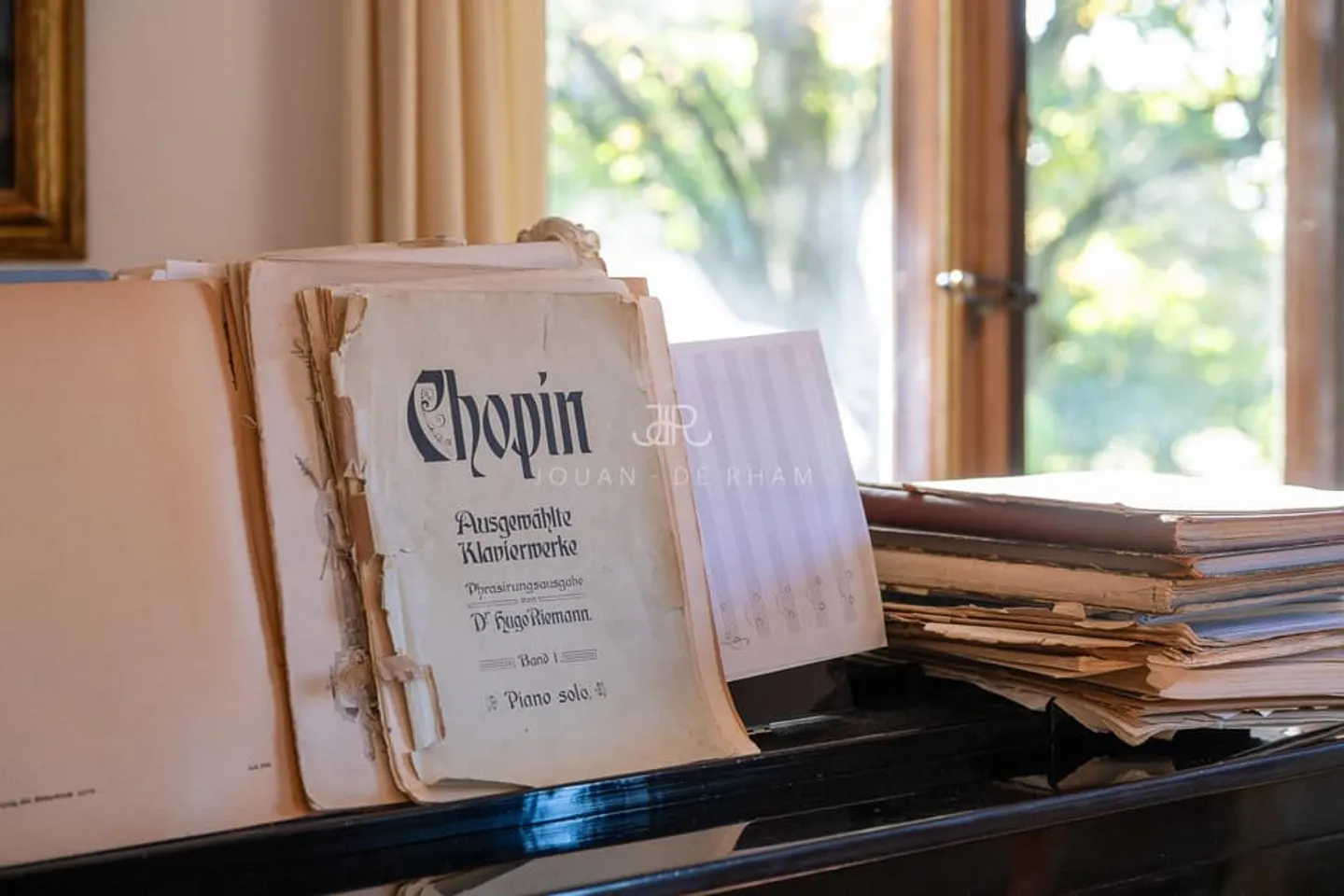 Charmantes Haus und sein Anbau in einem Dorfgebiet - Foto 1 von 12