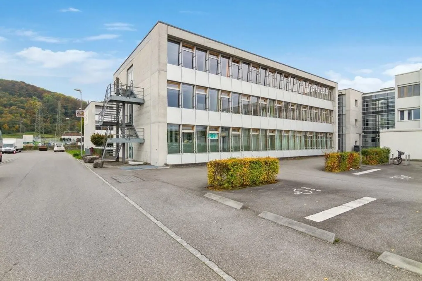 Geräumige Bürofläche in Pratteln - Foto 1 von 12
