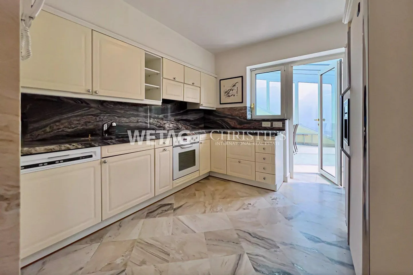 Elegant Triplex Apartment in Porza with Lake View, Private Garden, Ge... - Photo 5 of 13