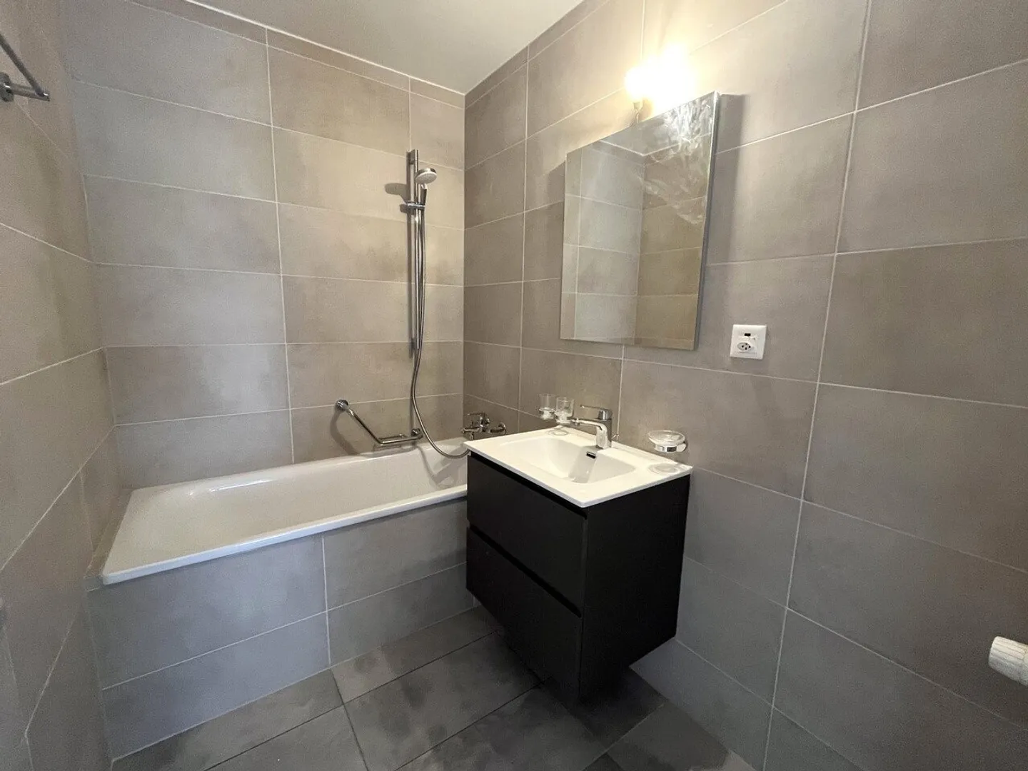 Beautiful 3.5-room apartment on the 1st floor in Villeneuve - Photo 7 of 7