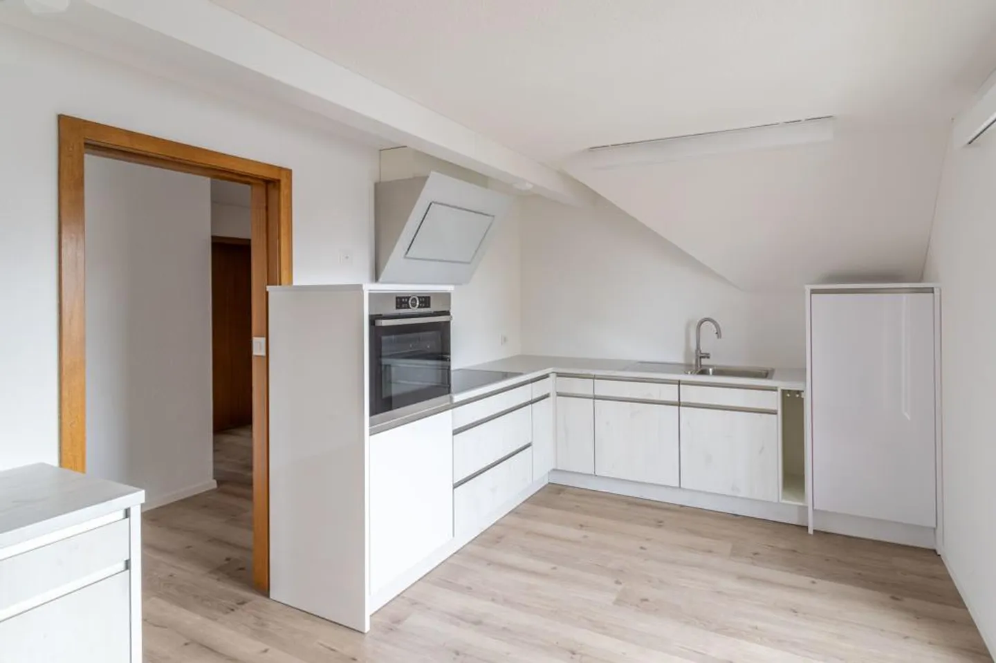 Attrazione edificio residenziale e commerciale nel cuore di Gossau - Foto 5 di 16