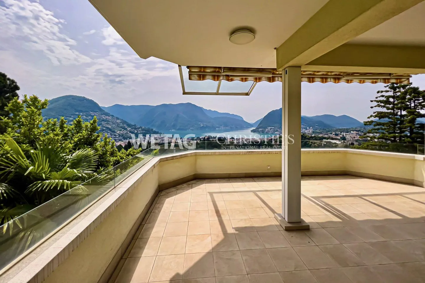 Elegant Triplex Apartment in Porza with Lake View, Private Garden, Ge... - Photo 8 of 13