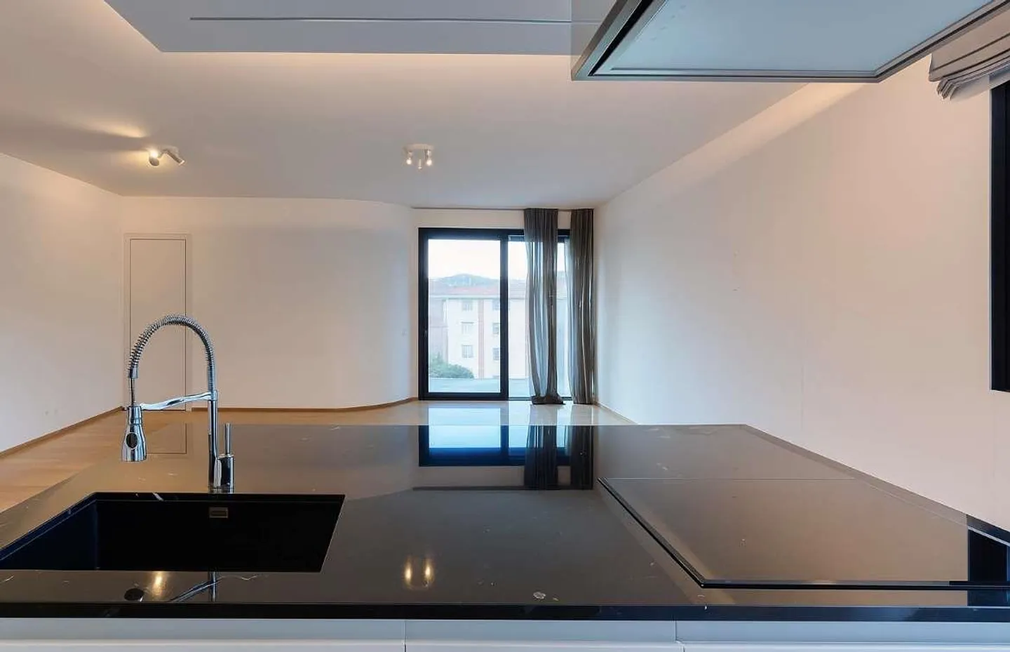 Penthouse exclusif avec terrasse sur le toit à Lugano Pregassona - Photo 4 sur 13