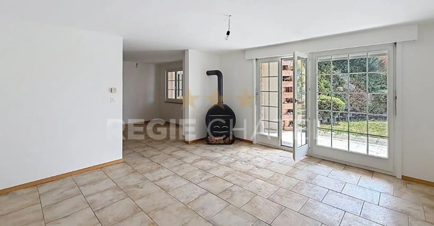 Grazioso appartamento con terrazza e giardino - Foto 4 di 7