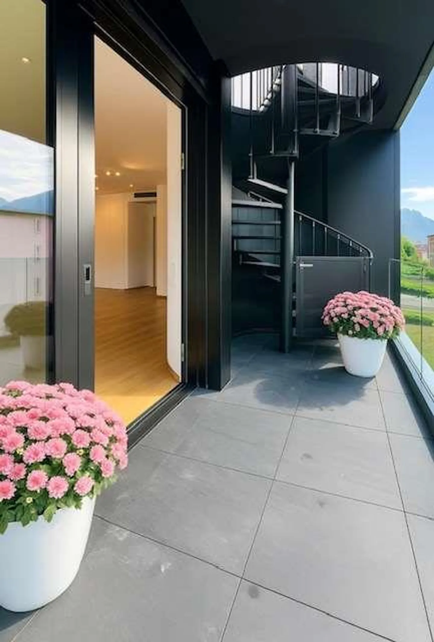 Penthouse exclusif avec terrasse sur le toit à Lugano Pregassona - Photo 5 sur 13