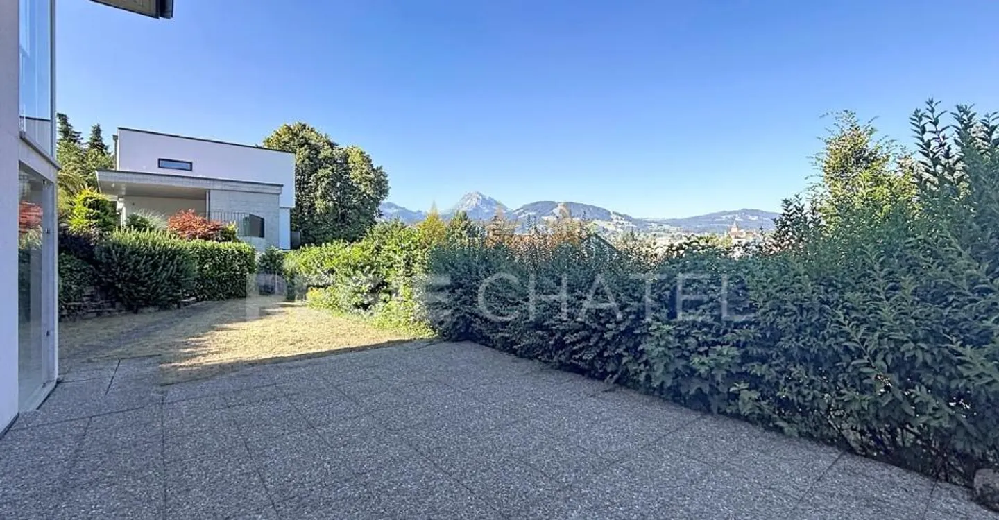 Grazioso appartamento con terrazza e giardino - Foto 2 di 7