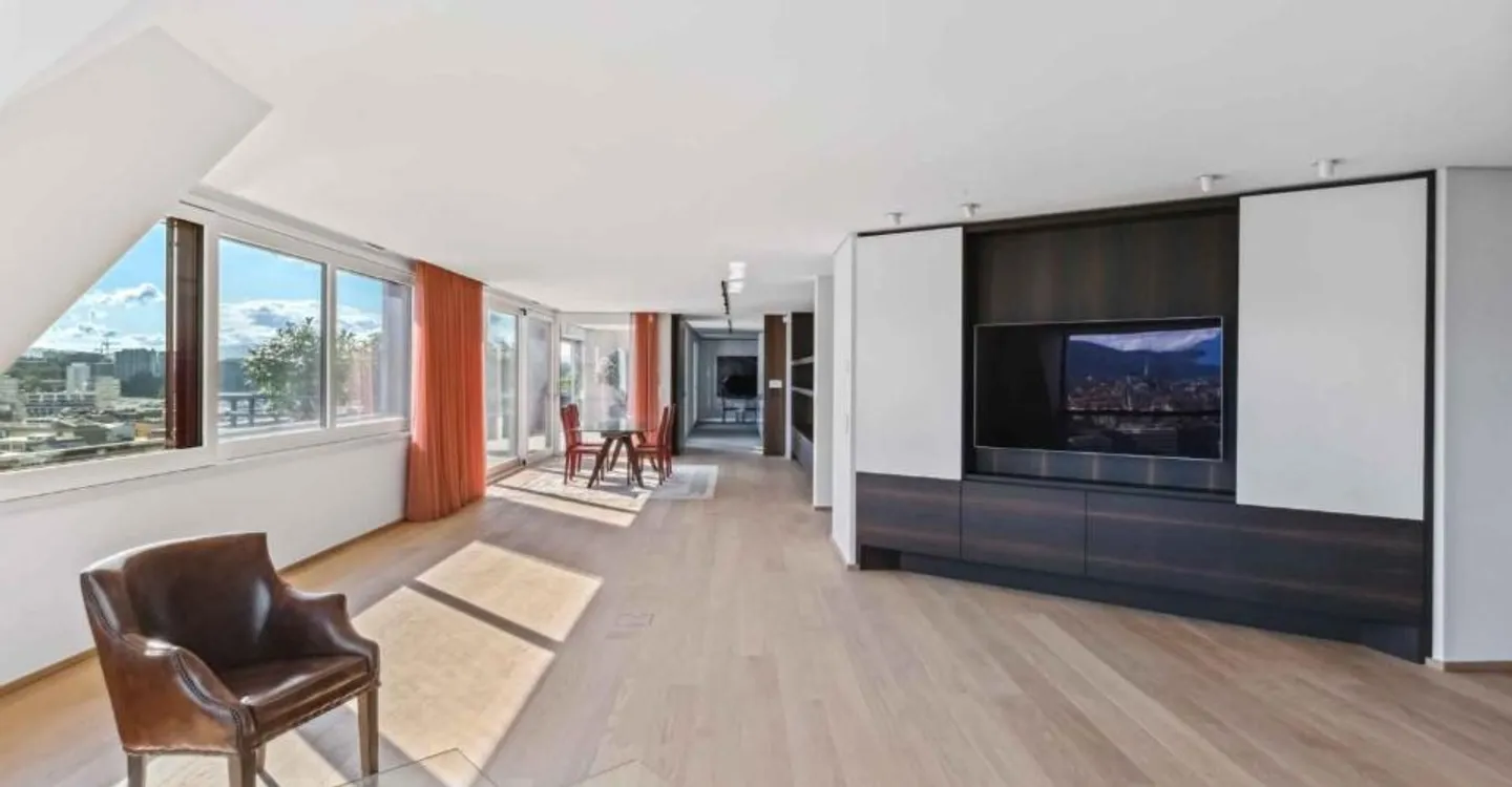 Außergewöhnliche Penthouse-Wohnung ideal gelegen - Foto 6 von 13