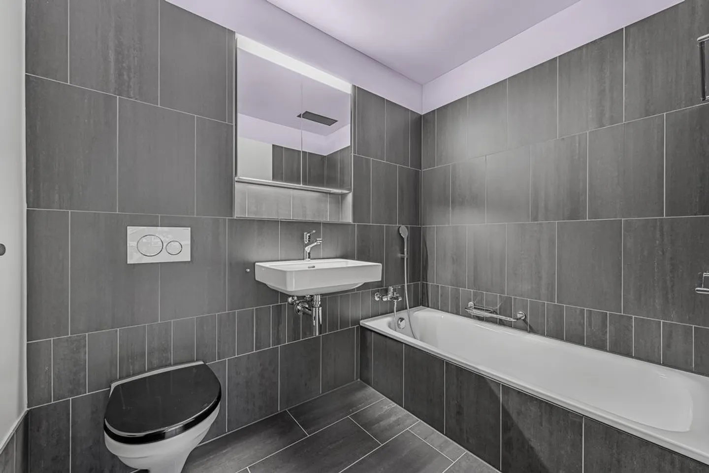 Modern Apartment near Rietpark - Photo 3 of 12