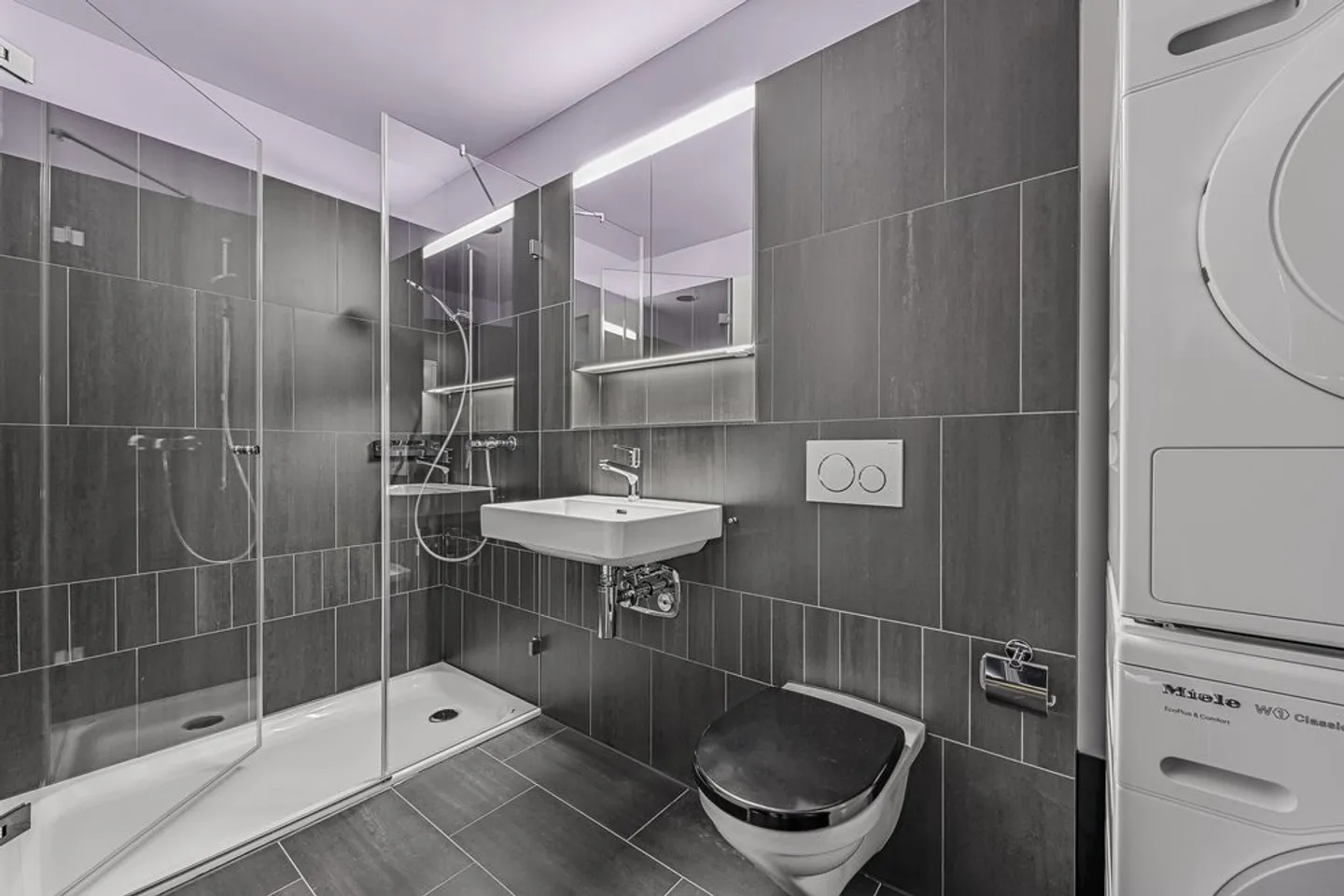 Modern Apartment near Rietpark - Photo 4 of 12