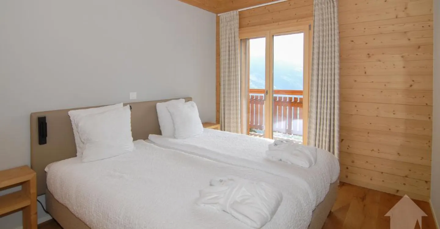 Beautiful opportunity in the "Dent-Blanche Resort" of Hérémence - Photo 2 of 13