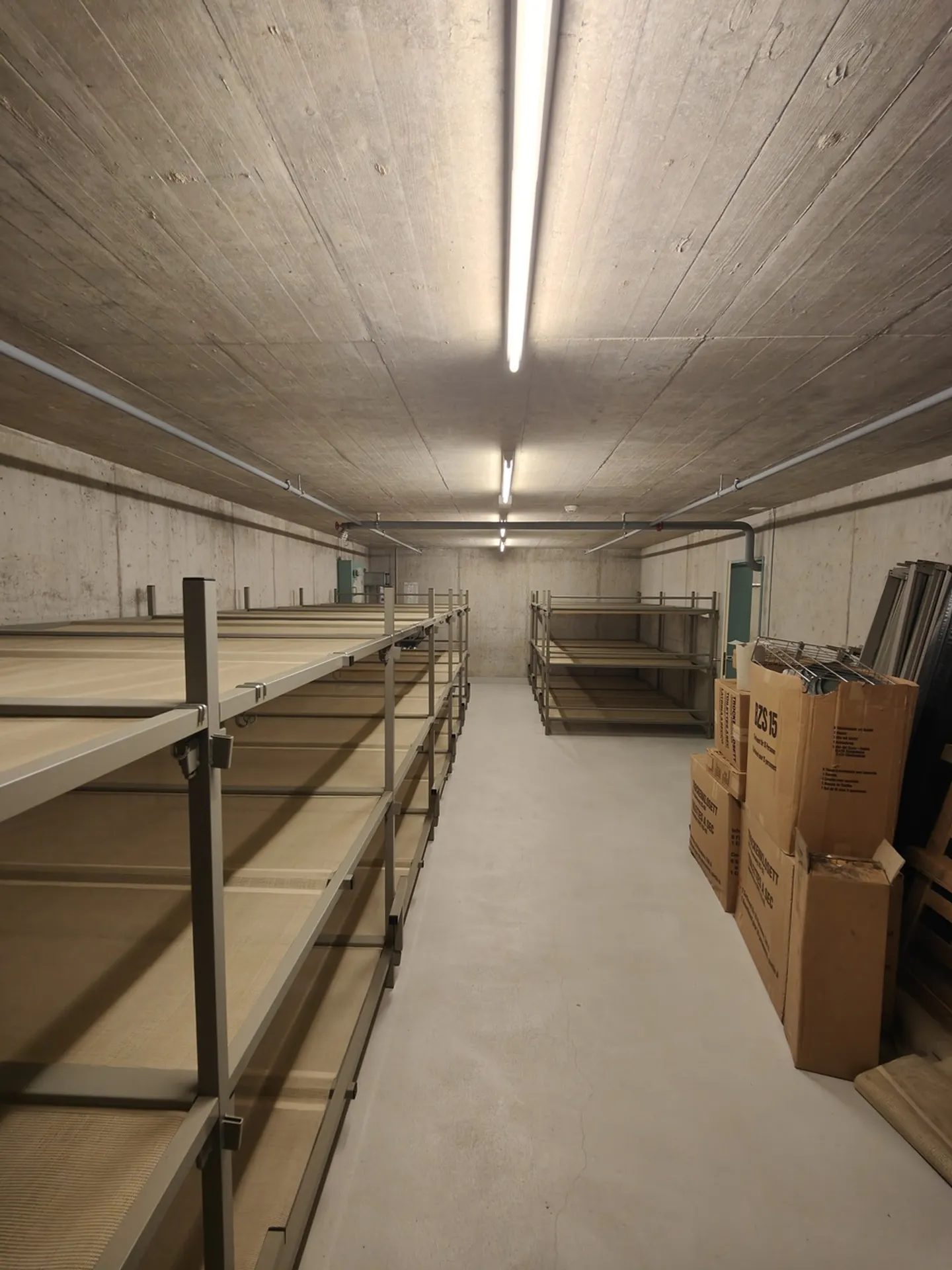 104m2 Magazzino Schaffhausen - Stauffacherstrasse 36 - Foto 7 di 10