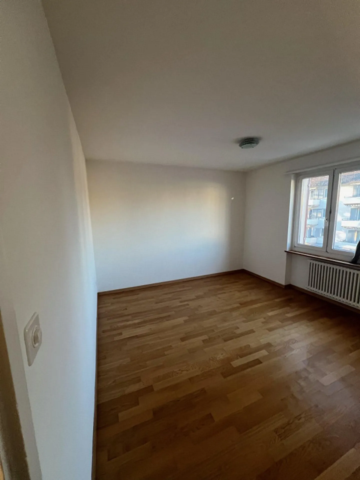 Appartamento 3 locali accogliente in un tranquillo quartiere residenziale - Foto 9 di 10