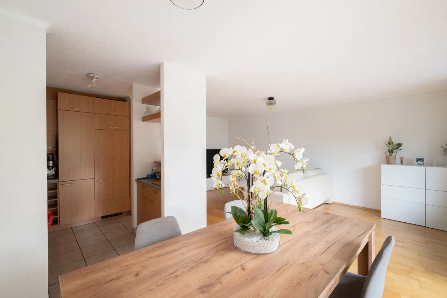 Appartamento luminoso 3.5 locali - Foto 5 di 8