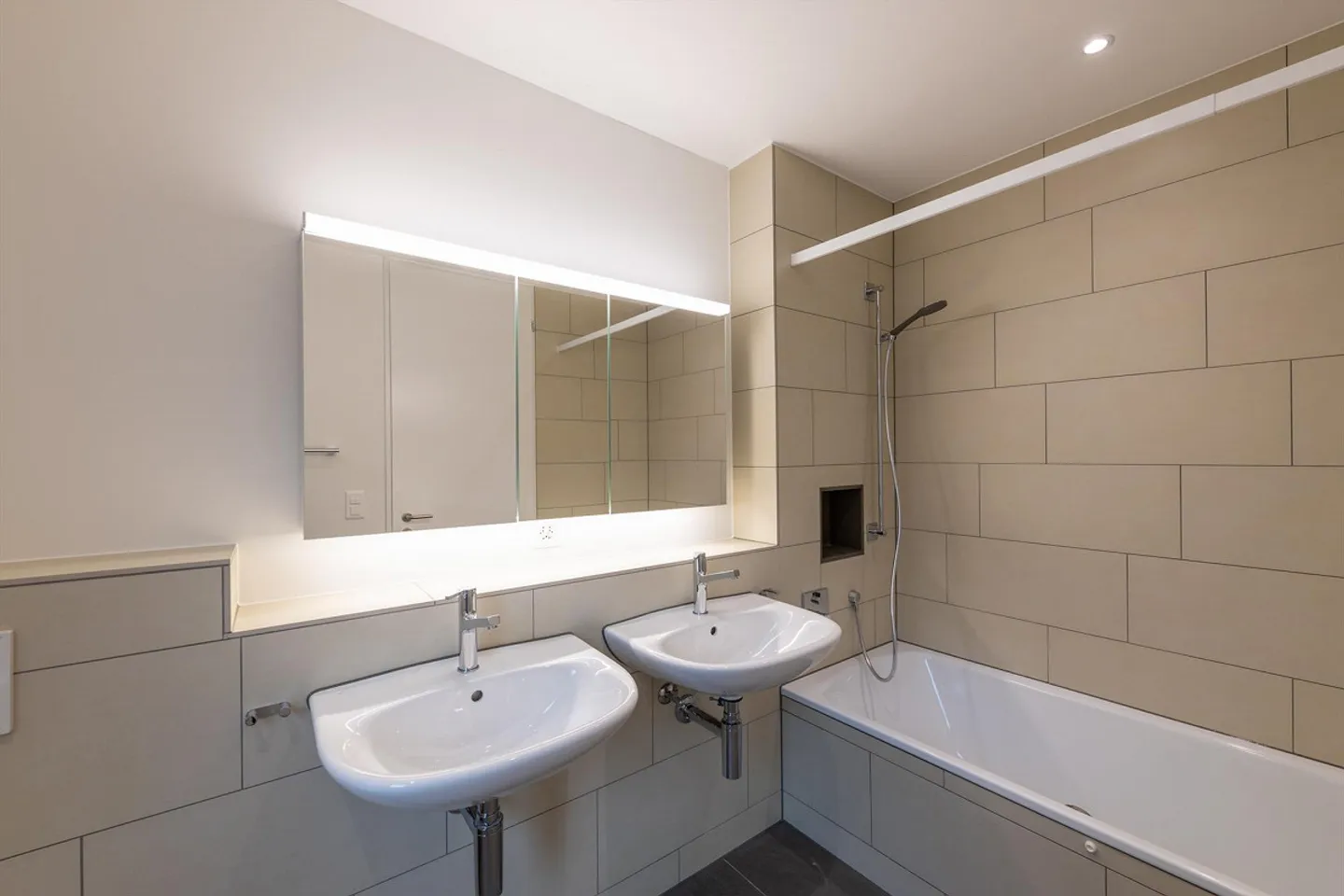 Appartement 4 1/2 pièces avec loggia B 3 - Photo 10 sur 19