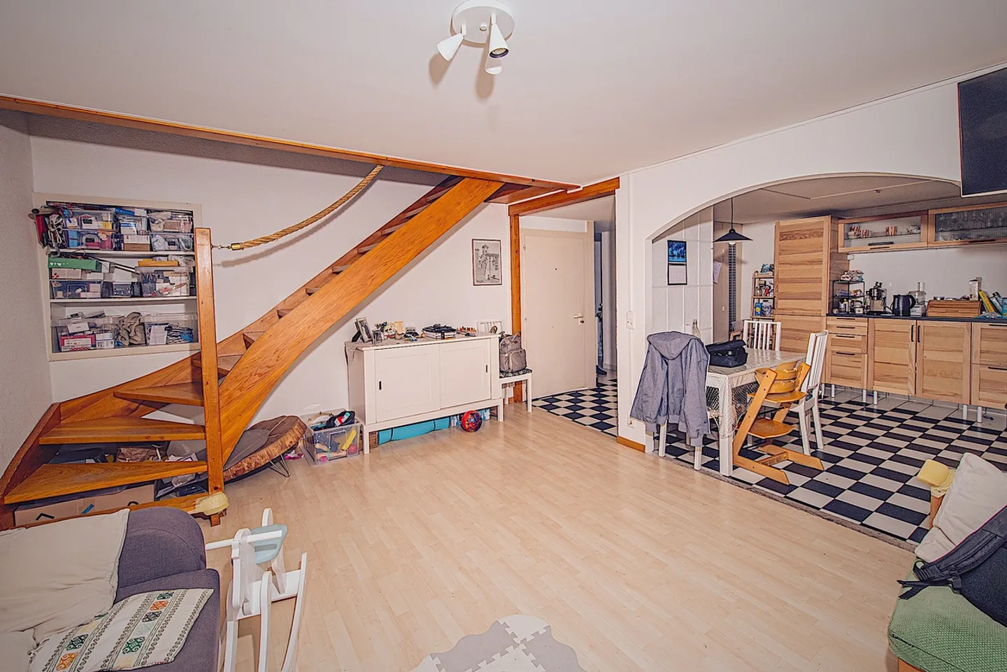 Casa di villaggio con 3 appartamenti - Foto 11 di 19