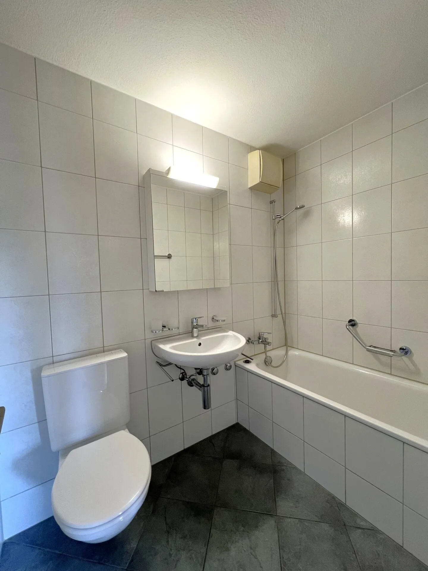 Appartement lumineux et charmant de 3,5 pièces à Geuensee - Photo 6 sur 11