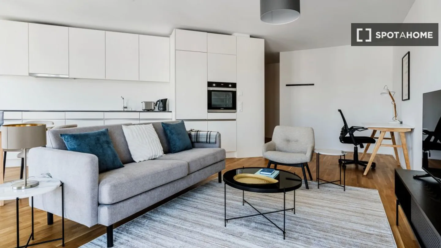 Apartment for rent - Photo 1 of 15