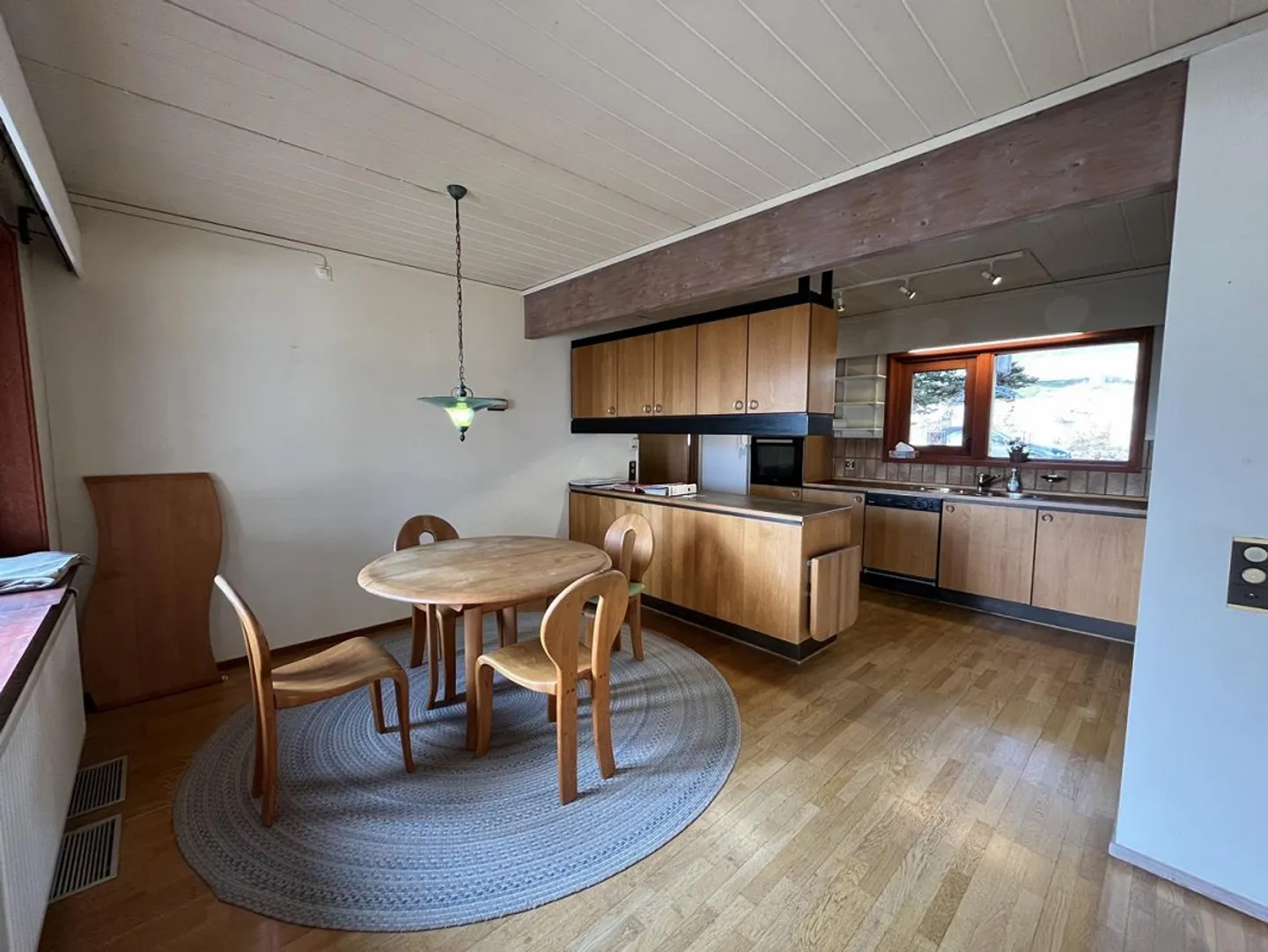 Paradiso verde con bungalow sulla pendenza soleggiata a Schleitheim in vendita... - Foto 5 di 20