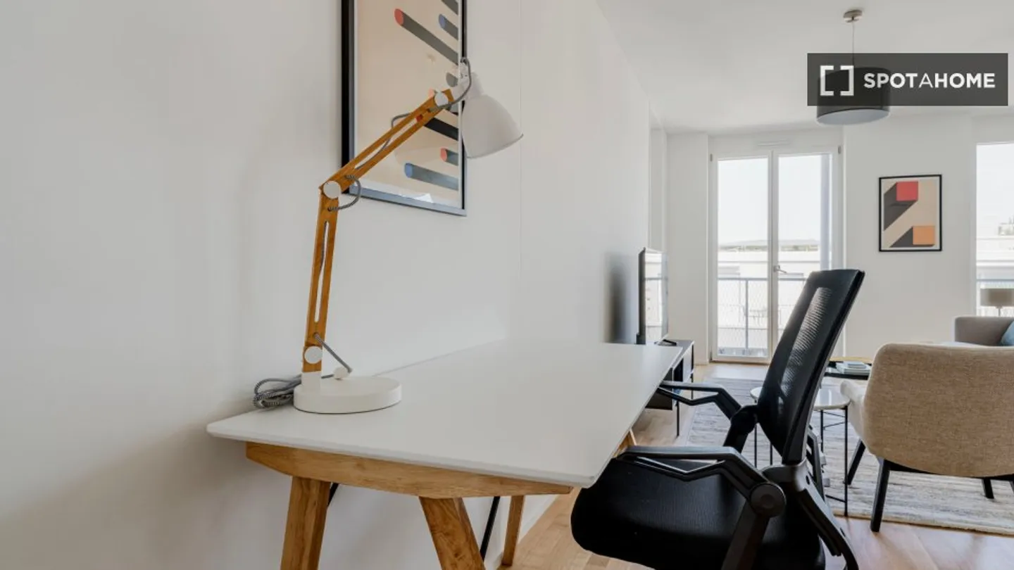 Apartment for rent - Photo 3 of 15