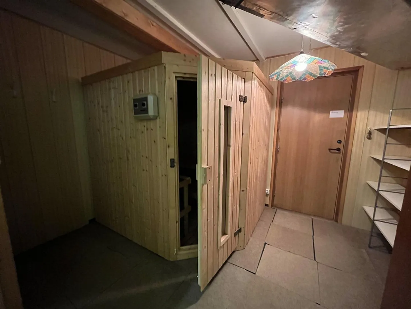 Paradiso verde con bungalow sulla pendenza soleggiata a Schleitheim in vendita... - Foto 15 di 20