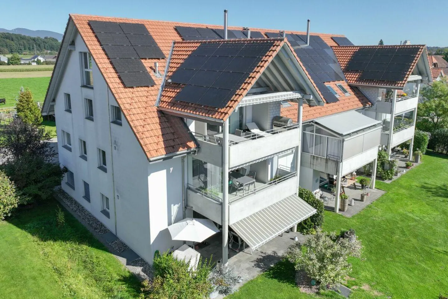 Générosité et légèreté lumineuse : Maisonette en penthouse en bordure de ville - Photo 11 sur 14