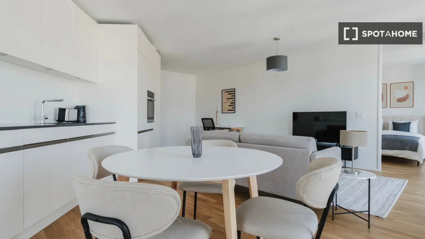 Apartment for rent - Photo 8 of 15