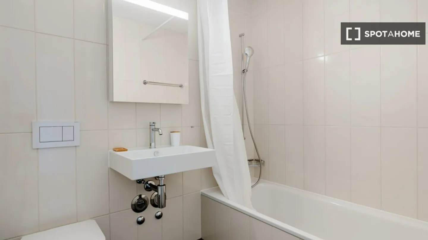 Apartment for rent - Photo 13 of 15