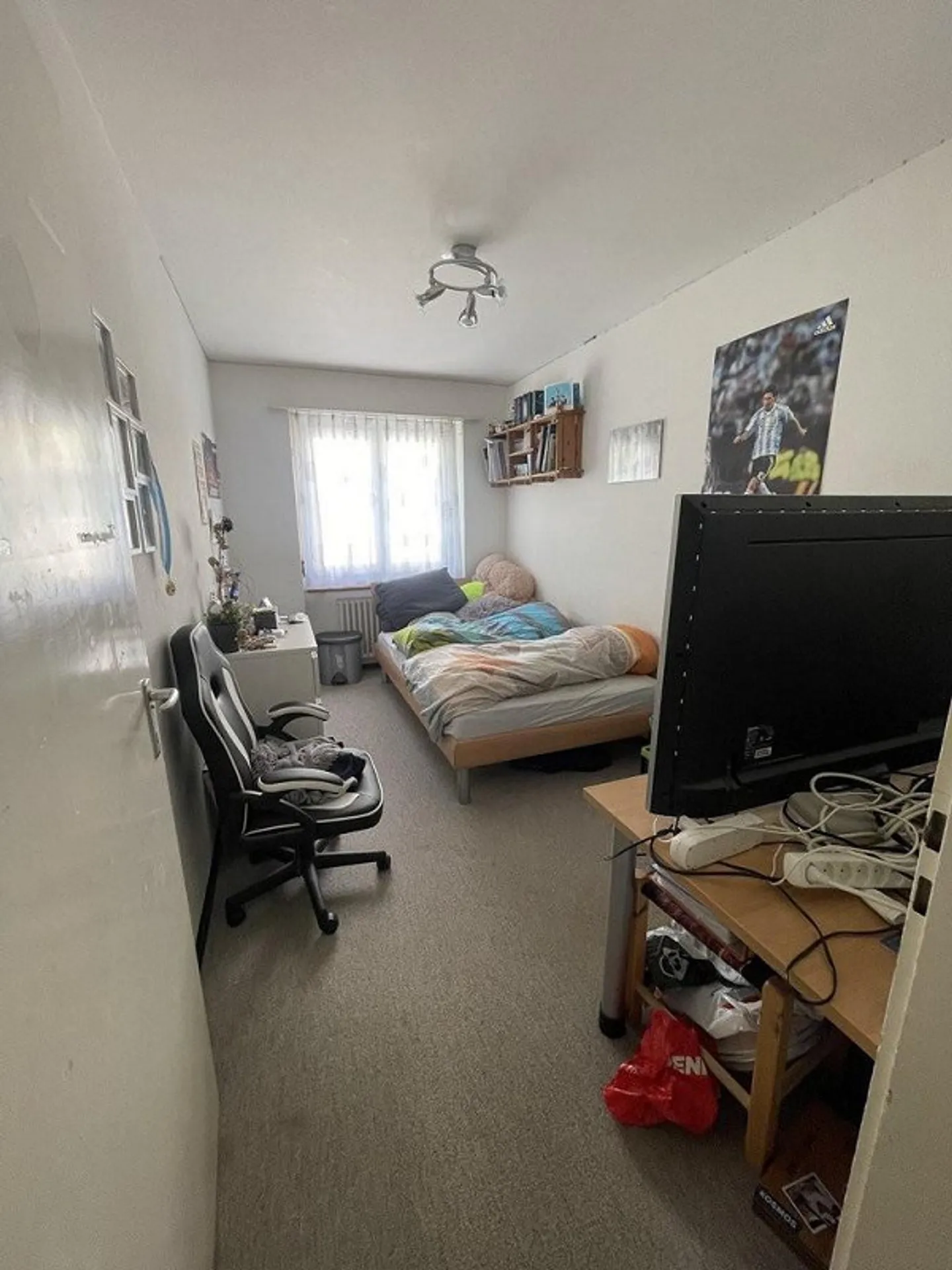 4-Zimmerwohnung an der Burgstr. 59 in Uster befristet bis 30.09.2027 - Foto 2 di 6