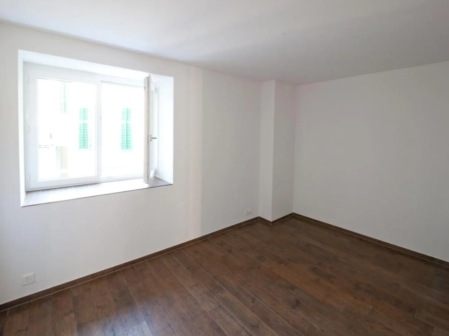 Maisonette lumineuse avec terrasse sur le toit - Photo 4 sur 5