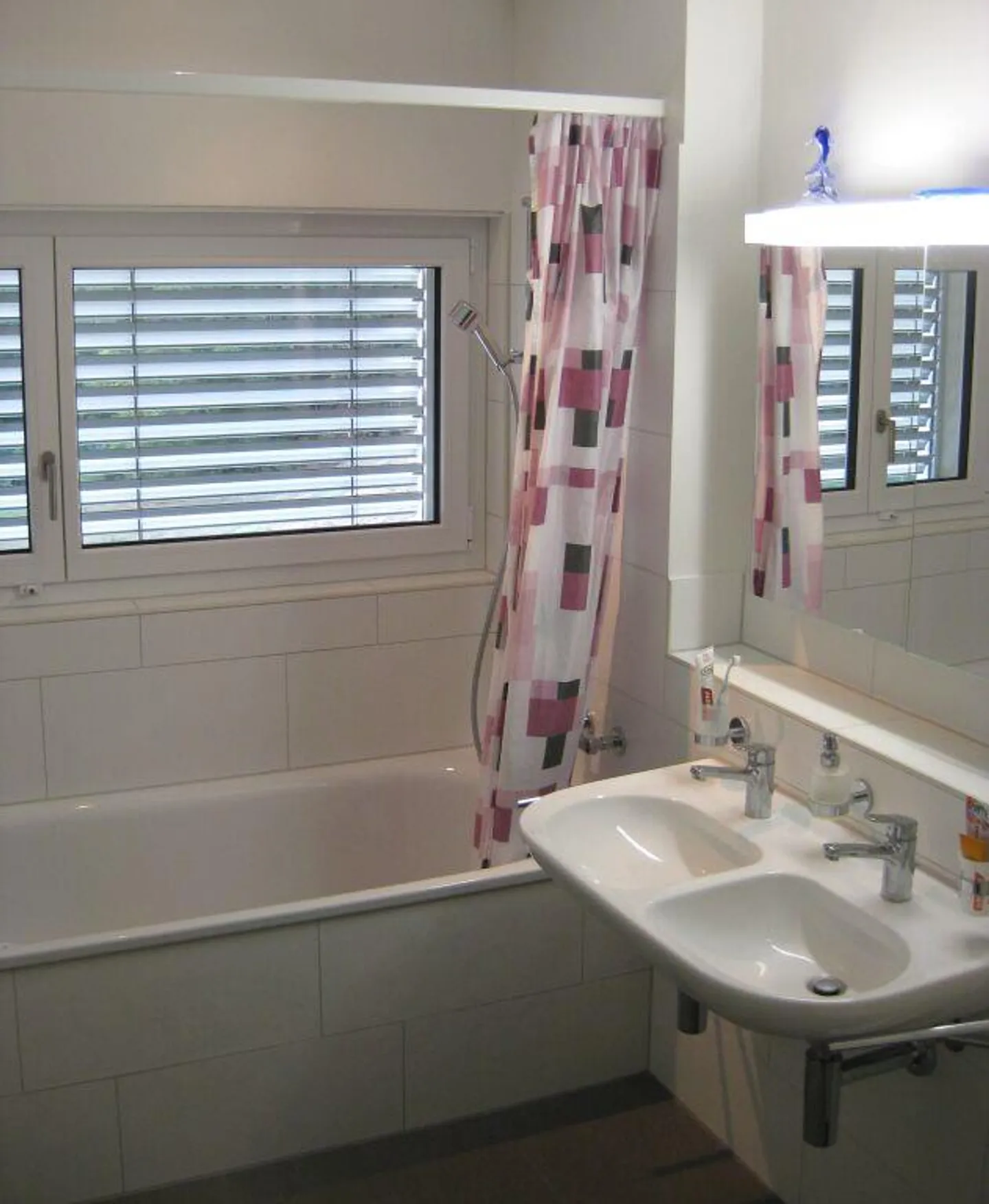 Appartamento moderno di 4,5 stanze - Foto 8 di 9