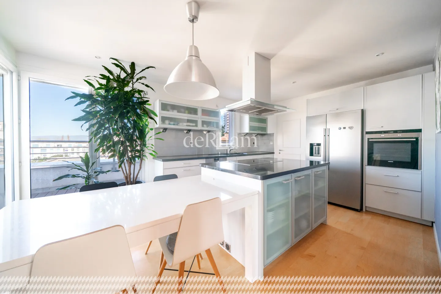 Exceptional penthouse 226 m2 PPE Panoramic terrace on Lake Geneva - Photo 6 of 12