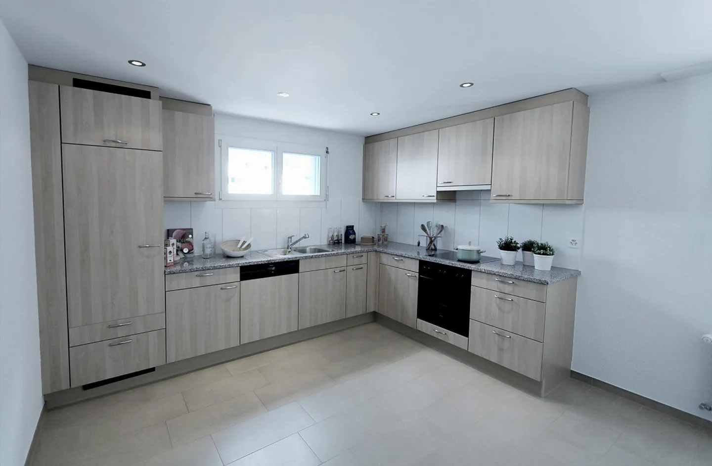 Modern 4.5-room apartment on the 2nd floor - Photo 1 of 5