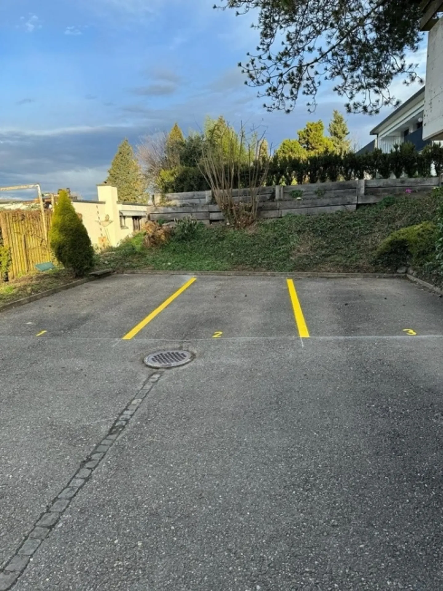 Place de parking extérieur à louer - Photo 1 sur 1