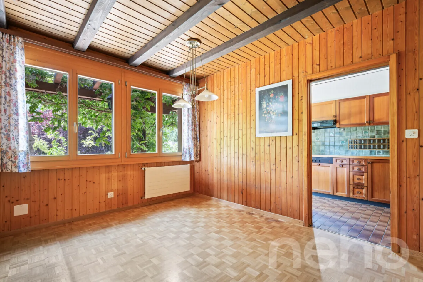 Charming Family Home with Garden - Photo 4 of 12