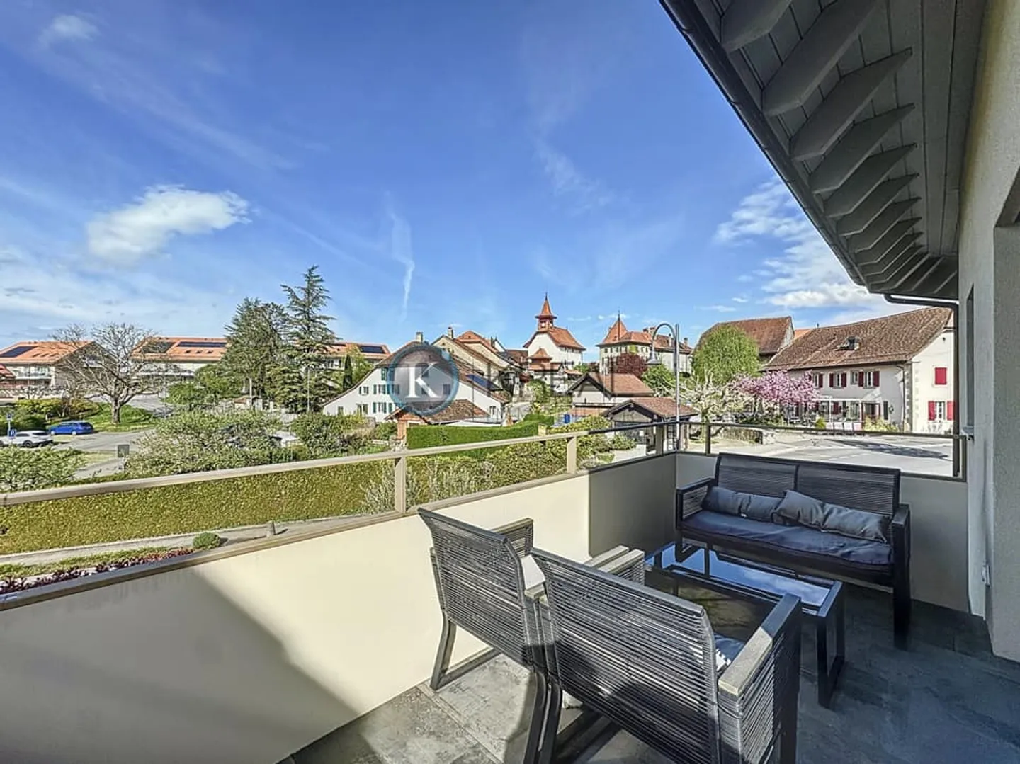 Spacious 4.5-room apartment in Sullens - Photo 5 of 5