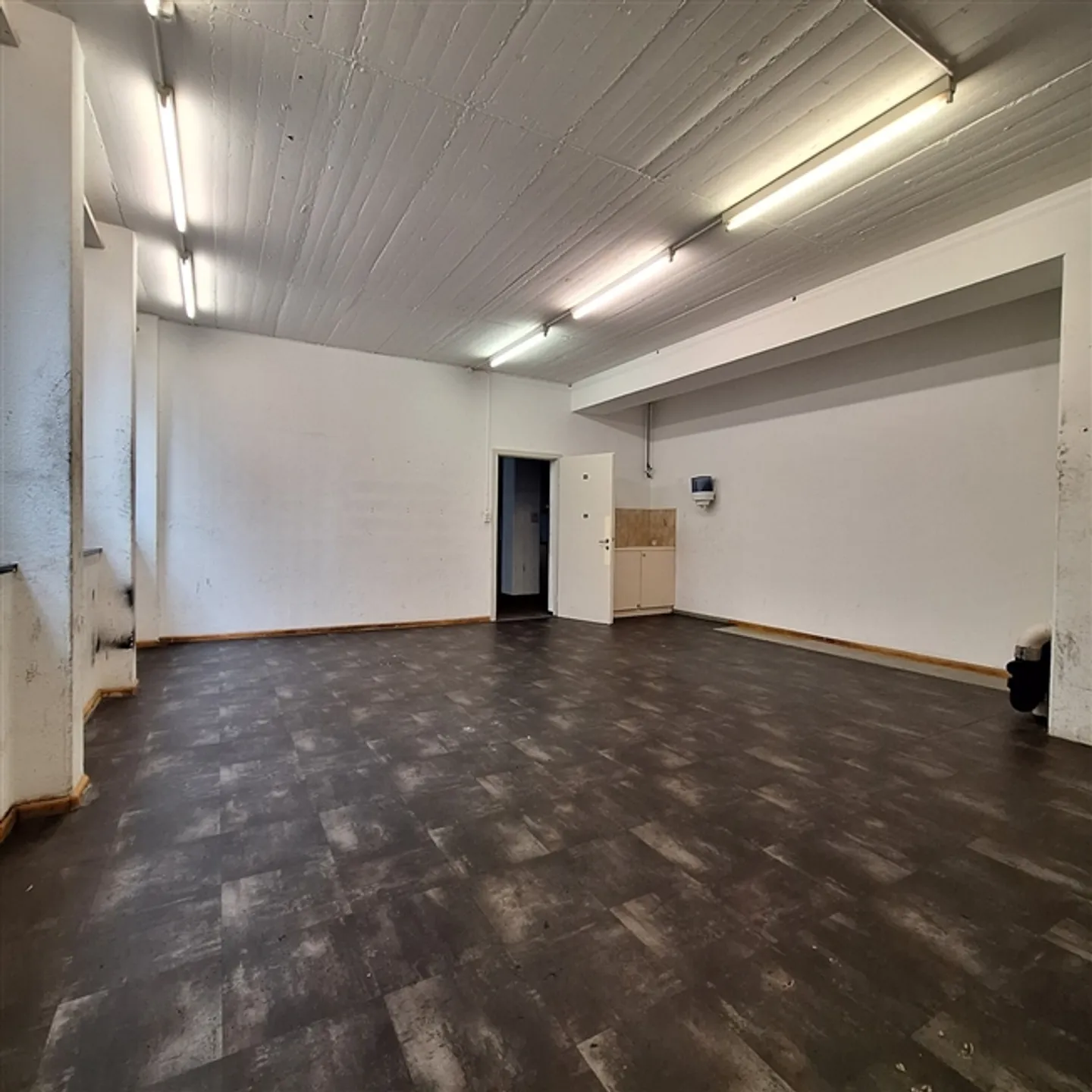 Apartment - Photo 12 of 13