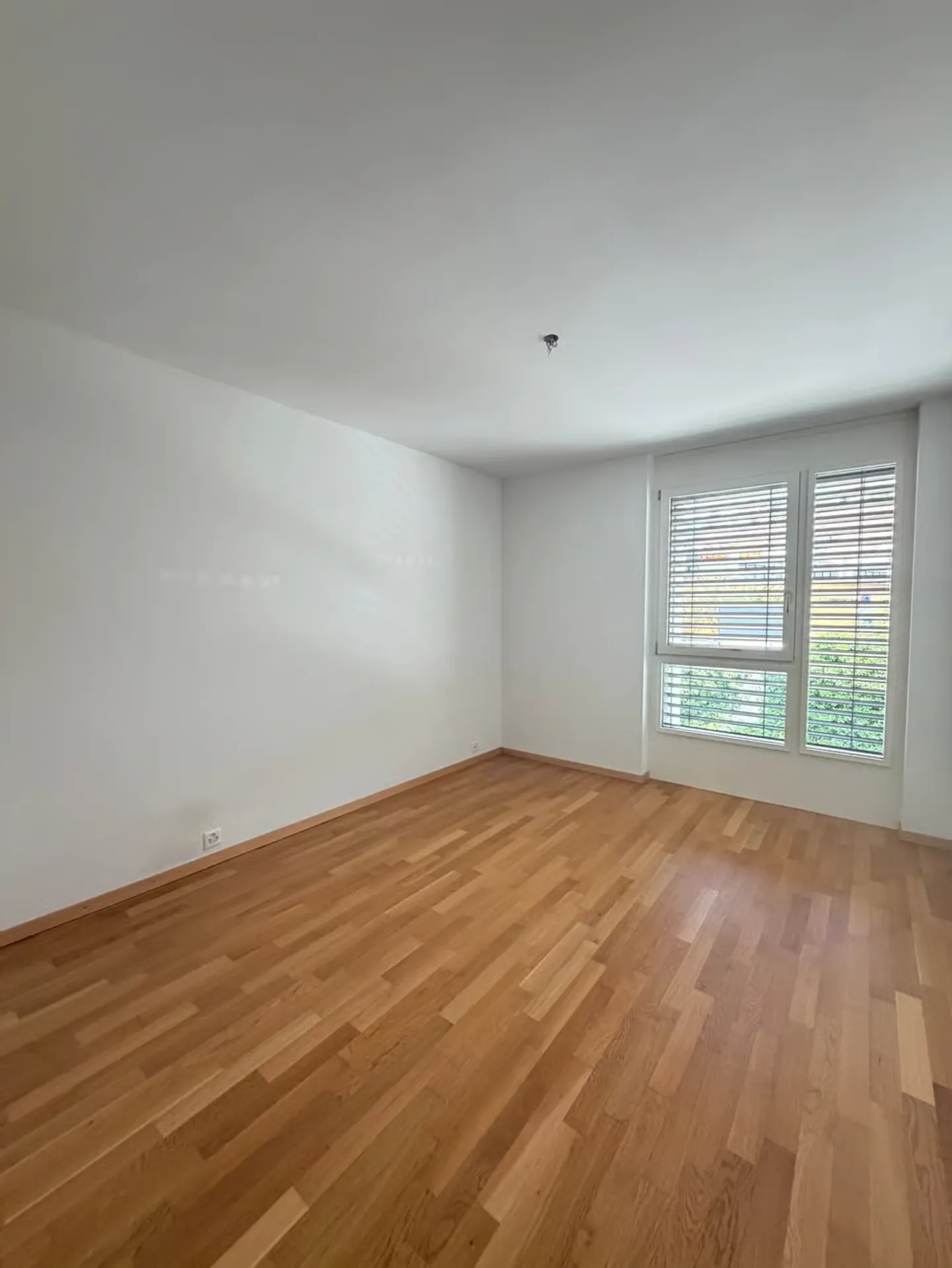 For rent - Magnificent recent 3.5 room apartment in Romont - Photo 6 of 8